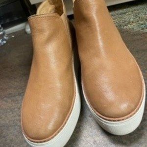 JSlides NYC - Mika Leather Slip-on Mid Sneakers